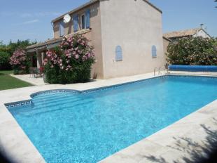 vakantieverblijf in Frankrijk te huur: Mooie, goed verzorgde villa voor 10/12 personen met verwarmd zwembad en jacuzzi 