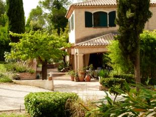 Villa in Frankrijk te huur: Le Grand Paradis, sfeervol ingerichte villa met verwarmd zwembad 