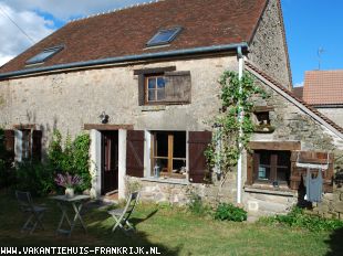 Huis in Frankrijk te koop: Landelijk vrijstaand vakantiehuis - met garage, schuur en moestuin in de Creuse 