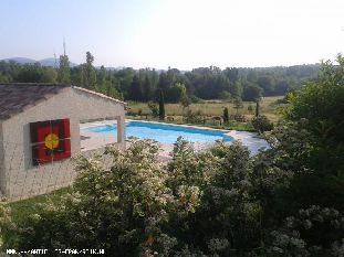 vakantiehuis in Frankrijk te huur: Studio voor twee personen in rustige omgeving, weids uitzicht, privé zwembad. Veel bezienswaardigheden in de omgeving. 