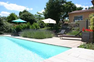 vakantiehuis in Frankrijk te huur: Vakantiehuis met geweldig uitzicht en privé zwembad van 9x4m. 