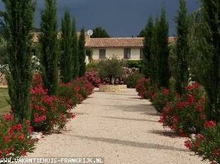 vakantiehuis in Frankrijk te huur: Het 'Verborgen Juweeltje' in de Provence voor Ontspanning, Rust, Wellness, Massages, Wijnproeverij, Nederlandstalig 