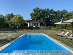 Vakantiehuis: Vakantie woning met privé zwembad met prachtige ligging met veel rust en privacy te huur in Lot et Garonne (Frankrijk)