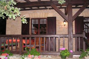 Vakantiehuis: Prachtig vakantiehuis in Dordogne veel privacy, priv� zwembad voor uw vakantie huren in Aquitaine.