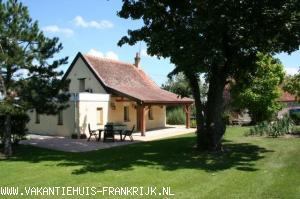 Vakantiehuis: sfeervol vakantiehuis op het platteland te huur voor uw vakantie in Allier (Frankrijk).