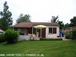 Voor uw vakantie: Huis in Frankrijk te huur in (Charente)