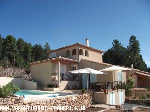 Voor uw vakantie: Groot vakantiehuis in Frankrijk te huur in (Ardeche)