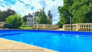 Huis voor grote groepen in Bourgogne Frankrijk te huur: Groepsaccomodatie Chateau de Clinzeau 
