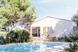 Vakantiehuis: In mooie natuur gelegen, prettige, moderne 6 persson villa met uitzicht en verwarmd privé zwembad te huur in Herault (Frankrijk)