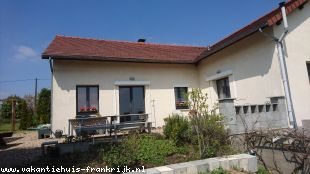 Huis in Frankrijk te koop: Teilhet – Ruime moderne instapklare woning met extra appartement, prachtig uitzicht en verwarmd zwembad op terrein 3776m² 
