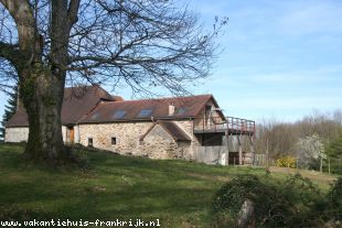 Vakantiehuis: Ruime en lichte studio op een biologische bloemenboerderij. te huur in Dordogne (Frankrijk)