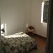 Slaapkamer met een bed van 160 cm breed <br>Ruime slaapkamer met het bed van 160 cm breed en uitzicht op de tuin