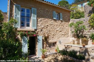 vakantiehuis in Frankrijk te huur: Mas De Giraud is een gezellig, volledig gerenoveerd huis in Cotignac 