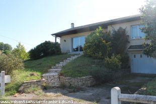 Huis in Frankrijk te koop: Jouet sur l’Aubois – Vrijstaand woonhuis met 2 garages in een klein woonwijkje. Terrein van 1368m² ** NIEUW ** 
