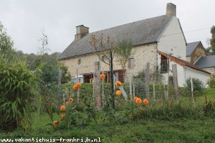 Huis in Frankrijk te koop: Ayat sur Sioule – Woonboerderijtje met prachtig uitzicht op terrein van 1751m² 