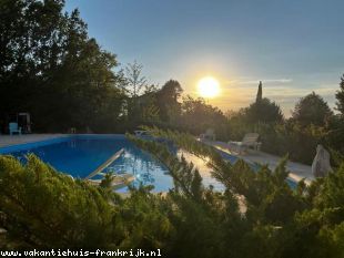 vakantiehuis in Frankrijk te huur: Heerlijke vakantieplek met groot verwarmd zwembad dichtbij het meer van Artignosc en de fameuze Gorges du Verdon 
