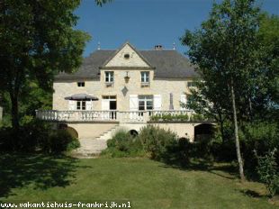 Huis te huur in Dordogne en binnen uw budget van  750 euro voor uw vakantie in Zuid-Frankrijk.