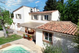 Vakantiehuis: La Maison de Lisa is een 9 persoonse Provençaalse villa gelegen in golvende landschap van Montfort-sur-Argens