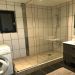 Badkamer Jas du Ventoux <br>Badkamer met apparte WC