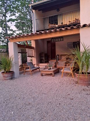 Overdekt terras in de tuin