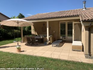 Huis te huur in Gers en binnen uw budget van  950 euro voor uw vakantie in Zuid-Frankrijk.