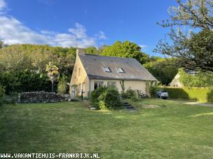 Vakantiehuis: Fijn familiehuis in rustig, landelijk dorpje aan zee. Op 2 minuten lopen van het strand, in de baai van de Mont St. Saint Michel. te huur in Manche (Frankrijk)