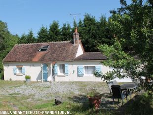 Huis in Frankrijk te koop: Couleuvre – Schattig woonboerderijtje op 1000 m2 grond. ** NIEUW ** 