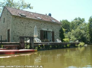 Huis in combinatie met een workshop of cursus in Bourgogne Frankrijk te huur: Het verborgen paradijs in het zuiden van de Morvan 