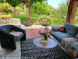 comfortabele sfeervolle villa met privé zwembad voor 11 personen in hartje Provence