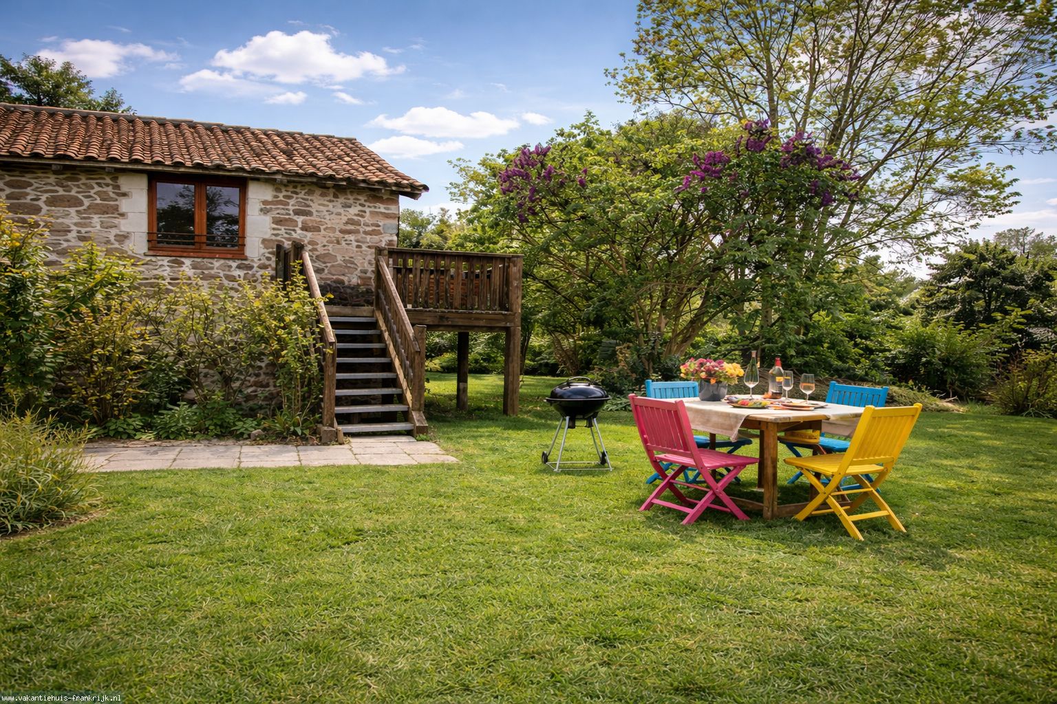 Hoofdfoto Tranquille Vienne Gites de  Rochechouart Gite is een 4 persoons Gite ,met gedeeld zwembad dicht bij Meren, attracties en cultuur.