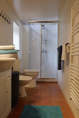 douchecabine en toilet