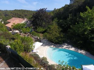 Vakantiehuis: Le Bel Erable: comfortabele sfeervolle Gite in rustige omgeving, met prive zwembad te huur in Var (Frankrijk)