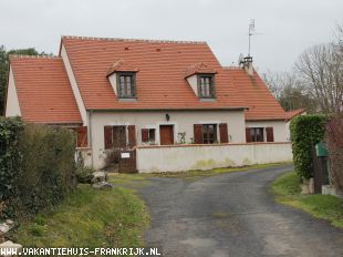 Huis in Frankrijk te koop: La Groutte – Woonhuis op 1440 m2 grond aan het einde van een rustig woonwijkje. ** NIEUW ** 