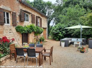 Vakantiehuis bij de golf: prachtig zomerhuis te huur in de mooi heuvels van Frankrijk