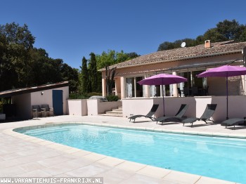 Villa Les Mouillères + verwarmd  zwembad  in Allemagne en Provence, voor een onvergetelijke vakantie in een van de mooiste streken van de Provence