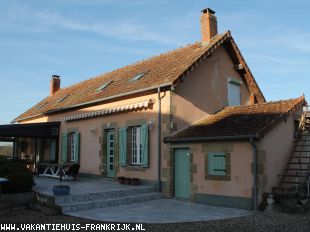 Huis in Frankrijk te koop: Theneuille – Compleet verbouwde woonboerderij met grote schuur. ** NIEUW ** 