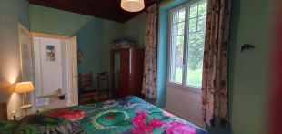 Slaapkamer 1 met kingsize bed (180 x 200)