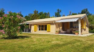 2 schaduwrijke terrassen