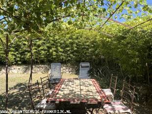 Vakantiehuisje in Saint Pierre de Vassols aan de voet van de Mont Ventoux in het hartje van de Provence