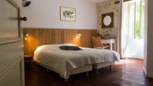 Tweede kamer met douche, toilet en wastafel