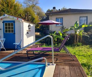 Vooraanzicht zwembad en Maison <br>Vooraanzicht zwembad en Maison