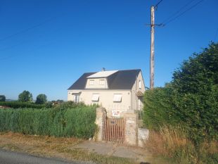 Voorzijde <br>Huis gezien vanaf de weg