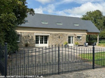La Grange, vakantiehuis rustig gelegen met veel privacy  gelegen in de mooie bocages van Normandië. Mooie uitvalbasis voor diverse uitstapjes.