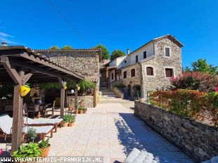 Mes Maisons in the beautiful foothills of the Cévennes National Park Mes Maisons in the beautiful foothills of the Cévennes National Park