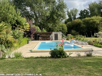 Cosy, relaxed, private holiday home with lovely large garden and large heated pool. Close to places of historical interest, beach and nature reserves.