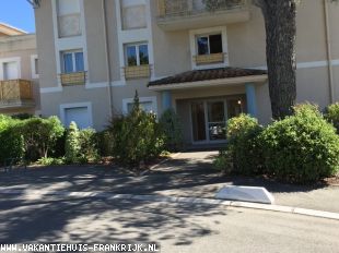 Huis in Frankrijk te koop: Op  Golf resort   Valescure, in EDEN-HILL een fantastisch mooi  design ingericht appartement met groot terras en luxe aangelegde  tuin TE KOOP. 
