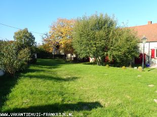 Vakantiehuis: Echassieres - Prachtig verbouwde woonboerderij met een eindeloos uitzicht op 2800 m² terrein.  ** NIEUW ** te huur in Allier (Frankrijk)