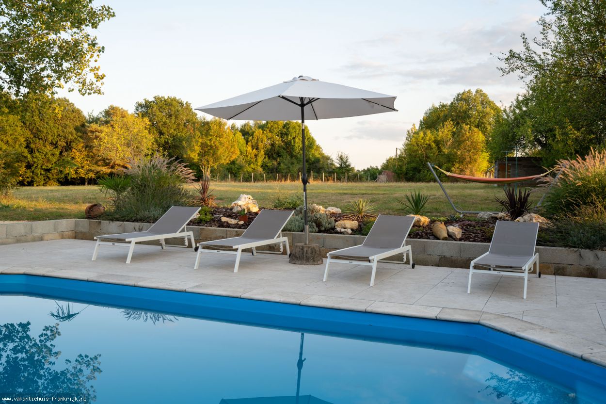 Hoofdfoto Vakantie vieren in een rustig gelegen huis met privézwembad in het hart van de Dordogne.