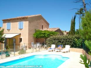 comfortabel huis op kleinschalig domaine in hartje Provence met privé zwembad dichtbij golfbaan