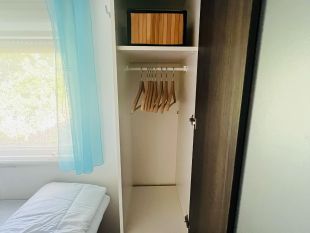 Kledingkast (Twin II)